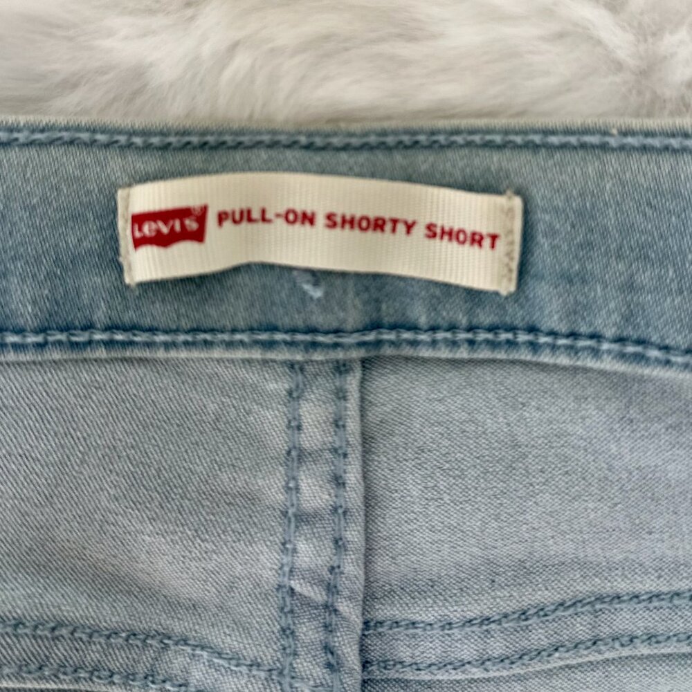 Levi’s Flex Pull-On Denim Shorts - Picture 4 of 7